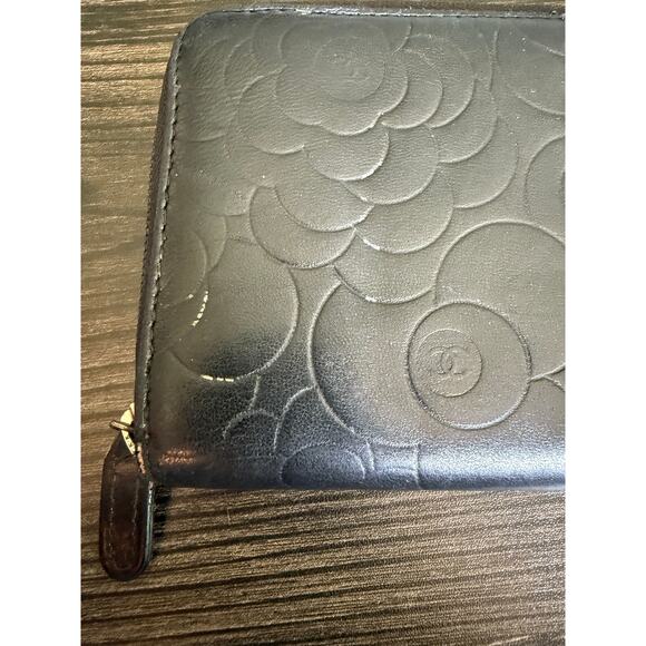 CHANEL Camellia Lambskin Round Zipper Long Wallet - Picture 13 of 13